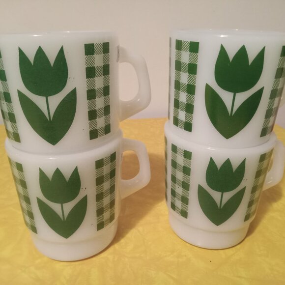 termocrisa Other - Set of 4 vintage Termocrisa coffee cups with green tulips